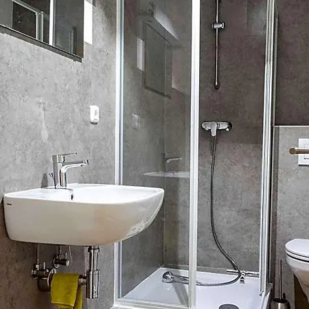 아파트호텔 Gaestehaus Jagsttal