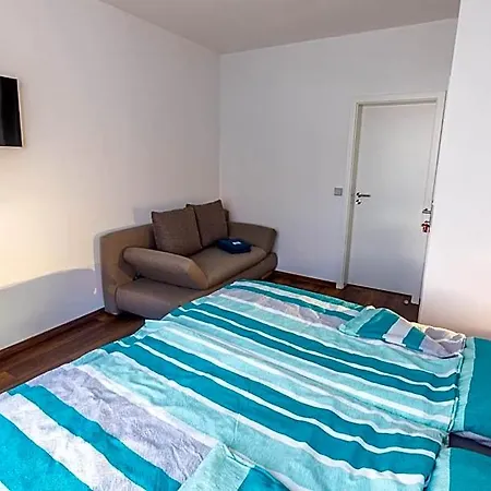 Ξενοδοχείο με διαμερίσματα Gaestehaus Jagsttal
