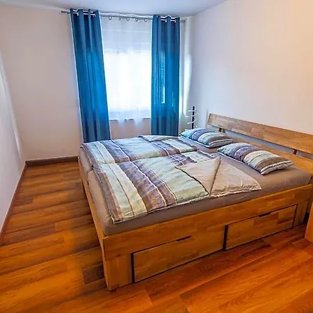 Hotel apartamentowy Gaestehaus Jagsttal 3*